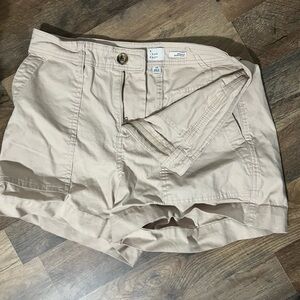 Khaki shorts
